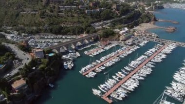 Port De La Rague havadan görünümü Güney Sahili Fransa Fransız Riviera'sında
