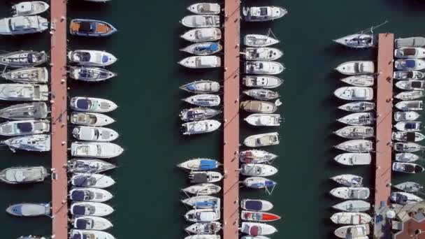 Vista Del Ojo Pájaro Yate Barco Barco Marina Mediterráneo — Vídeo de stock