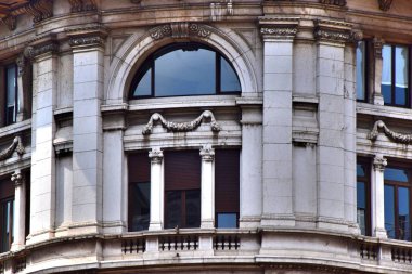 1 * Milan. Şehir insubria Mediolanum (Insubria Mediolanum) antik adı. V yüzyılda M.ö. 2 kurulan * Lombardy başkenti son dönemlerin tüm mimari tarzı dizi taşımaktadır. Kentsel peyzaj. İtalya. Milan. Yaz 2018