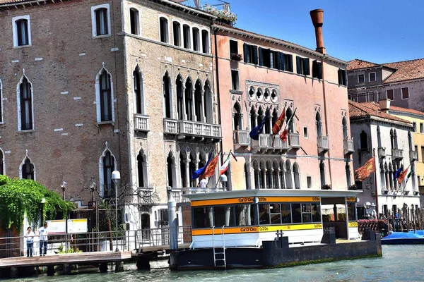 Veneza Uma Cidade Histórica Patrimônio Mundial Localizada Nas Ilhas Lagoa — Fotografia de Stock