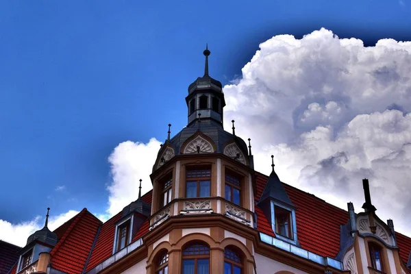 カルロヴィ ヴァリ 古い名前がカールズバッドです Tepla 川西ボヘミアの都市 ボヘミア ヨーロッパ 2018 魅力的なアーキテクチャとチェコ共和国で最大のリゾート 世紀にカレル — ストック写真