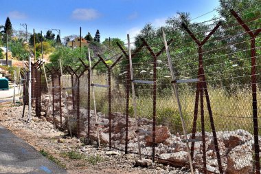 1* Matan İsrail'in Orta bölgesinde bir köy. 1995 yılında kurulmuştur. Bölgesel Drom Hasharon Konseyi. Sonbahar.