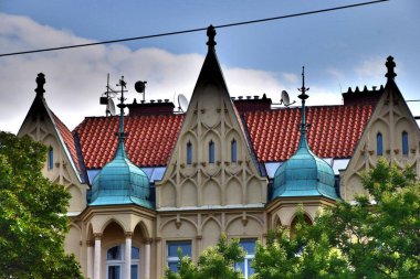 1 * * Prag Çek Cumhuriyeti 'nin başkentidir. Prag 'ın güzelliği bu şehri büyülüyor. Dünyanın en güzel yerlerinden biri. Bohem cazibesi ve ortaçağ mimarisiyle muhteşem Prag büyüsü. Avrupa. 2019 yazı.