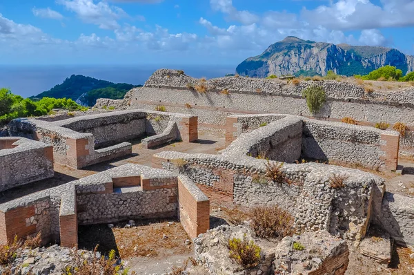 Capri adasında Roma ruines'den