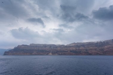 Santorini adasında kaldera renkli uçurumun Panorama, Yunanistan