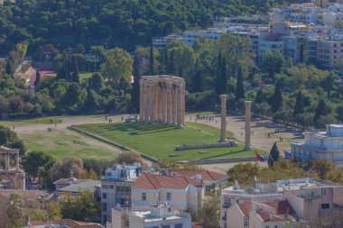 Olympian Zeus Tapınağı'na Bakış, Atina
