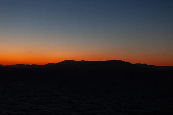 エーゲ海の島々の夕焼けの最後の光 — ストック写真
