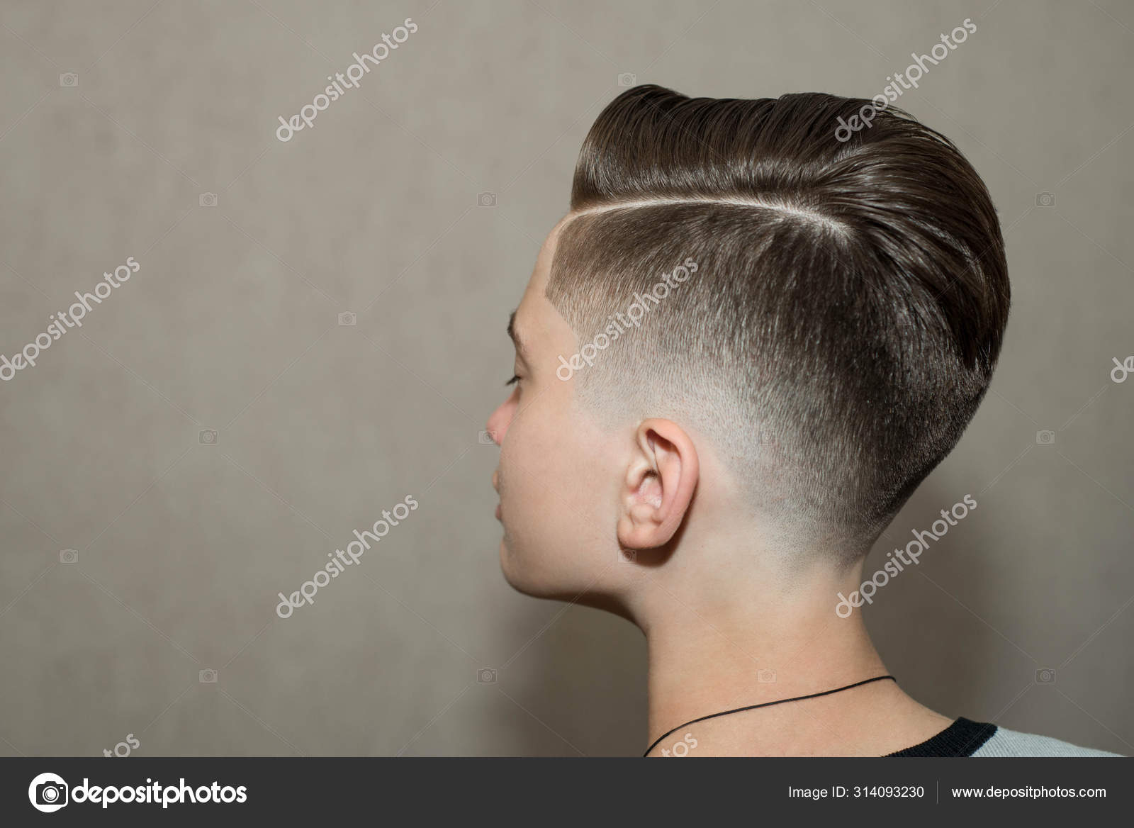 2 Sexy Combinations To Try With The Modern Pompadour Hairstyle