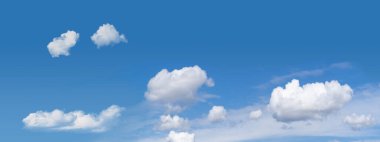 Mavi gökyüzü ve kabarık bulutlar. Doğal arka plan. Küçük bulutlu açık mavi yaz gökyüzü.