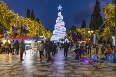Syntagma Meydanı ile Noel ağacı, Atina, 26 Aralık 2018