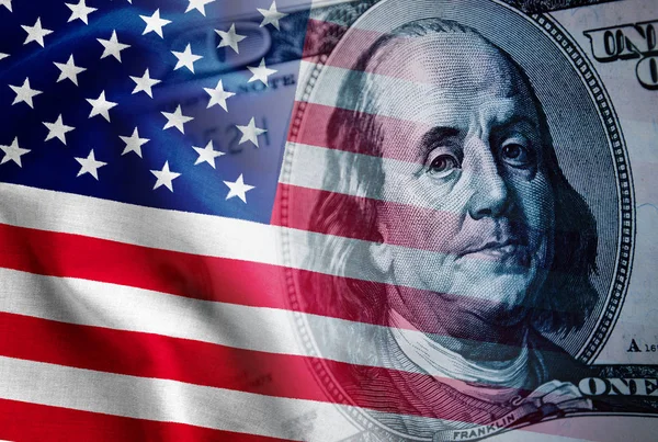 Komposit Usa Flaggan Och 100 Dollarsedel Med Porträtt Benjamin Franklin — Stockfoto