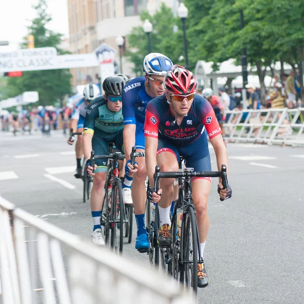 Arlington Haziran 9: Bisikletçiler silahlı kuvvetleri Bisiklete binme Classic elit mens yarışta 9 Haziran 2018 üzerinde Arlington, Va rekabet 
