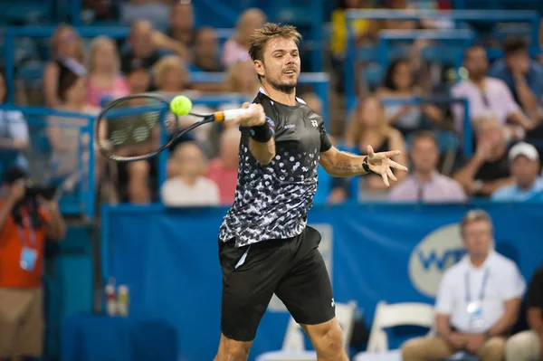 Stan Wawrinka (Sui) 31 Temmuz 2018 yılında Washington Dc Citi açık tenis turnuvası Donald Young (ABD) düşüyor