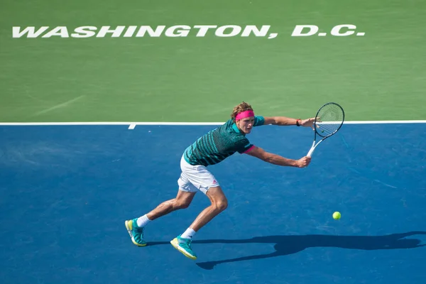 华盛顿 8月5日 亚历山大 Sascha Zverev 击败亚历克斯 Minaur 澳大利亚 在2018年8月5日在华盛顿举行的花旗公开赛网球锦标赛上夺得冠军 — 图库照片