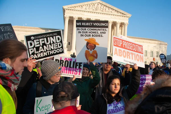 Hayatı Washington, Dc üzerinde 18 Ocak 2019 Mart ayında kürtaj karşıtı destekçileri katılmak