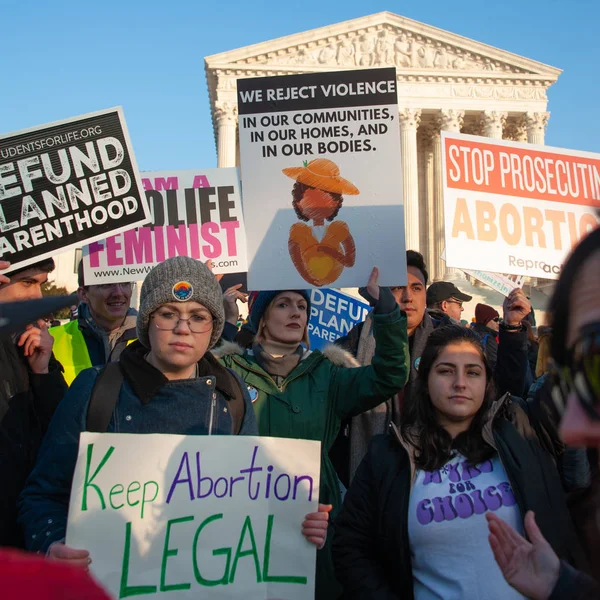 Hayatı Washington, Dc üzerinde 18 Ocak 2019 Mart ayında kürtaj karşıtı destekçileri katılmak