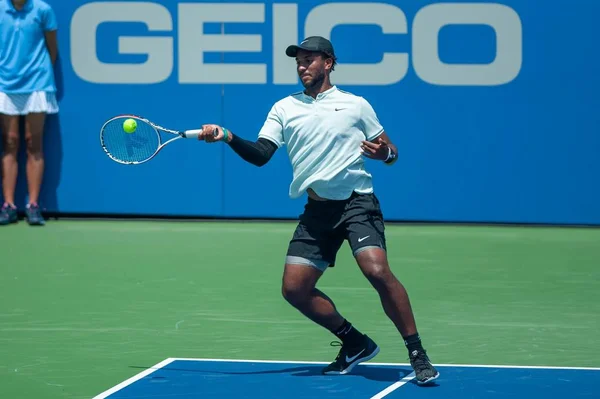 2019年7月27日 ワシントンDcで開催されるシティ オープンテニストーナメントの予選でアンドリュー フェンティ — ストック写真