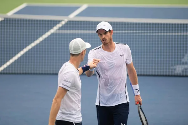 Andy Murray Jamie Murray Gbr Sconfiggono Nicolas Mahut Edouard Roger — Foto Stock