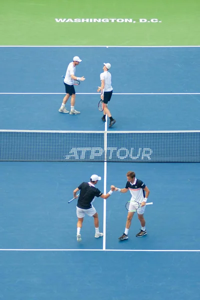 Andy Murray Jamie Murray Gbr Derrotan Nicolas Mahut Edouard Roger —  Fotos de Stock