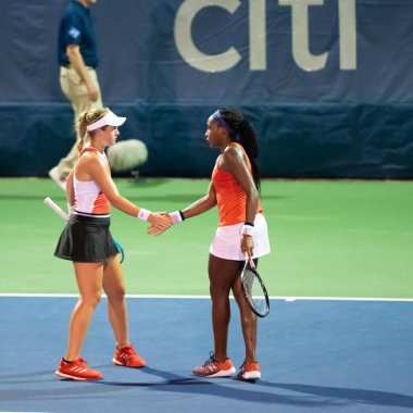 Coco Gauff ve Catherine Mcnally (ABD), 31 Temmuz 2019'da Washington Dc'de düzenlenen Citi Open tenis turnuvasında çiftler takımında oynuyorlar.
