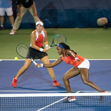 Coco Gauff ve Catherine Mcnally (ABD), 31 Temmuz 2019'da Washington Dc'de düzenlenen Citi Open tenis turnuvasında çiftler takımında oynuyorlar.
