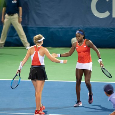 Coco Gauff ve Catherine Mcnally (ABD), 31 Temmuz 2019'da Washington Dc'de düzenlenen Citi Open tenis turnuvasında çiftler takımında oynuyorlar.