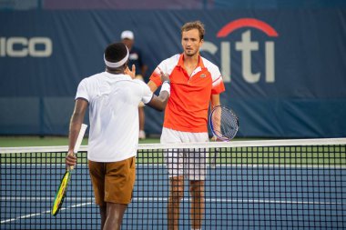 Daniil Medvedev (Rus) ve Frances Tiafoe (ABD), Medvedev'in 1 Ağustos 2019'da Washington Dc'de düzenlenen Citi Open tenis turnuvasında ki galibiyetinin ardından