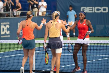 Coco Gauff (ABD) ve Caty Mcnally (ABD), Maria Sanchez (ABD) ve Fanny Stollar'ı (Hun) 3 Ağustos 2019'da Washington Dc'de düzenlenen Citi Open tenis turnuvasında çiftler şampiyonluğuna taşıdılar.