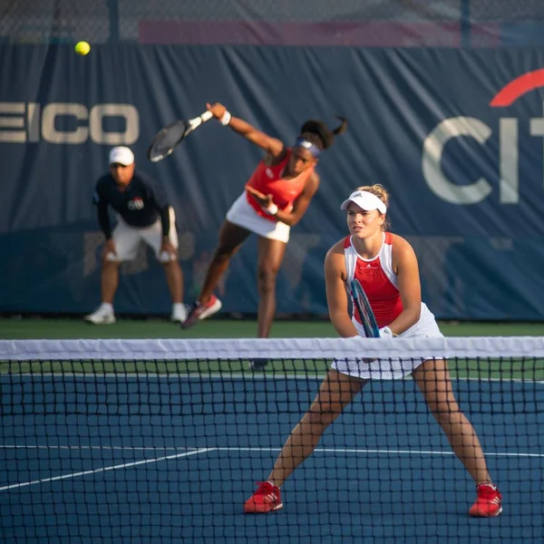 Coco Gauff Eua Caty Mcnally Eua Durante Sua Vitória Campeonato — Fotografia de Stock