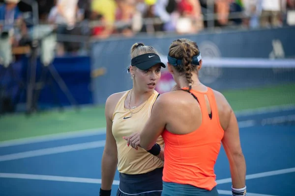 Maria Sanchez Usa Och Fanny Stollar Hun Vid Citi Open — Stockfoto