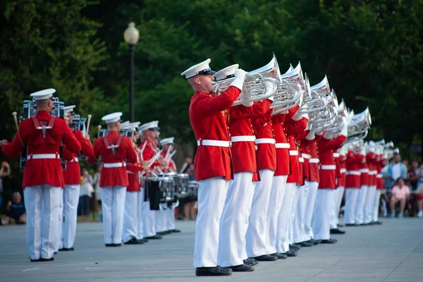 Marine Corps Sunset Parade Featuring Kommenderarens Egen — Stockfoto
