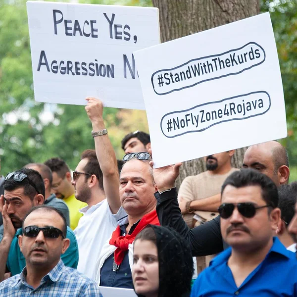 Protesters Rally Defend Kurds Oppose Turkeys Invasion Rojava White House — Stock Photo, Image