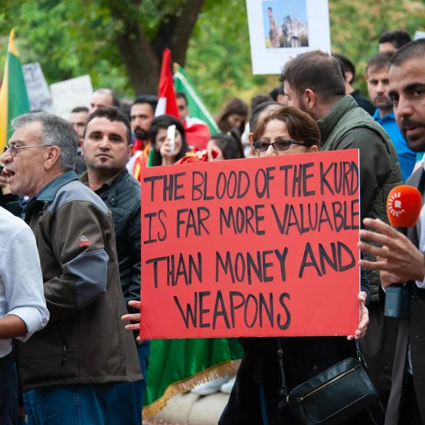 Protesters Rally Defend Kurds Oppose Turkeys Invasion Rojava White House — Stock Photo, Image