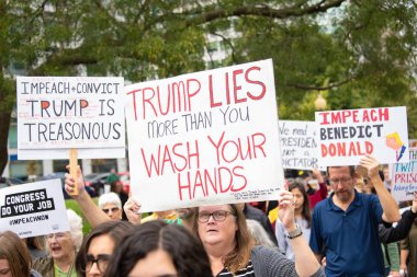 Türk uyruklular, 13 Ekim 2019 'da Washington, DC' deki Pkk terör örgütünü kınamak üzere Beyaz Saray önünde toplandılar