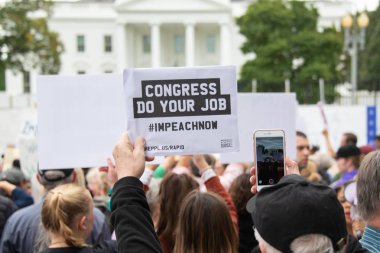 Türk uyruklular, 13 Ekim 2019 'da Washington, DC' deki Pkk terör örgütünü kınamak üzere Beyaz Saray önünde toplandılar