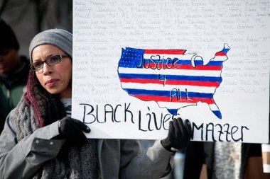 Göstericiler 13 Aralık 2014 'te Washington DC' deki Siyahi Yaşamlar Önemi hareketine destek veriyorlar