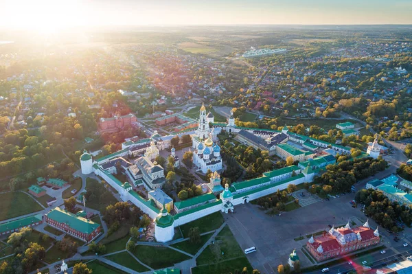 Vista Aérea Panorámica Del Monasterio Trinity Sergy Atardecer Otoño Sergiev —  Fotos de Stock