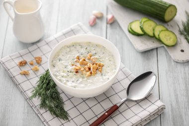 Tarator, Bulgar ekşi süt çorbası