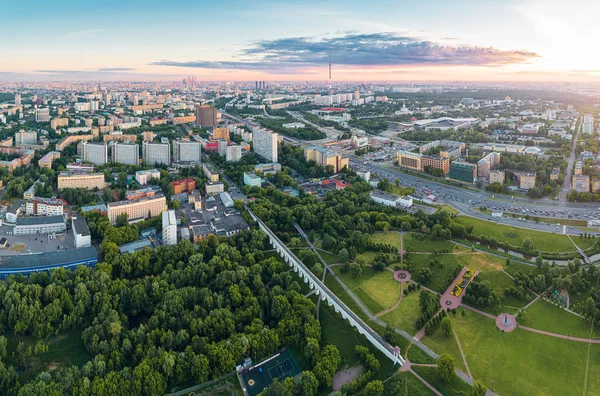 Aerial view of Moscow over the Rostokino Aqueduct — Stock Photo, Image