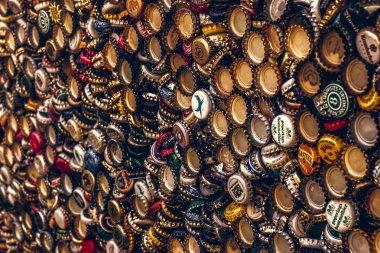 bira şişe kapakları koleksiyonu