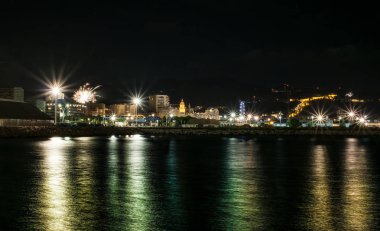 çok yakın, şehir ve firewrks