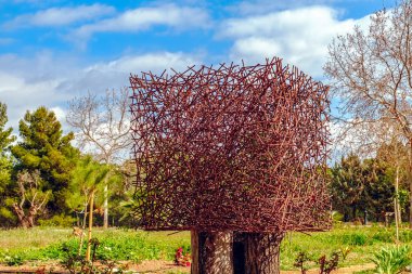 parkta metalik soyut oluşturma