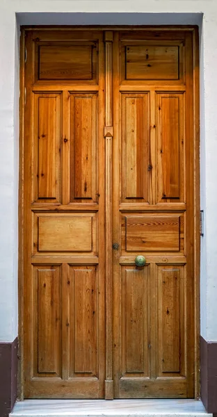Старая Деревянная Дверь Крупным Планом — стоковое фото