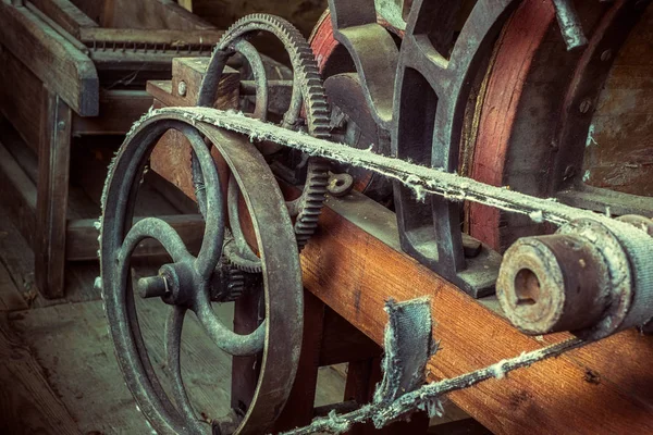 Alte antike Landmaschinen — Stockfoto