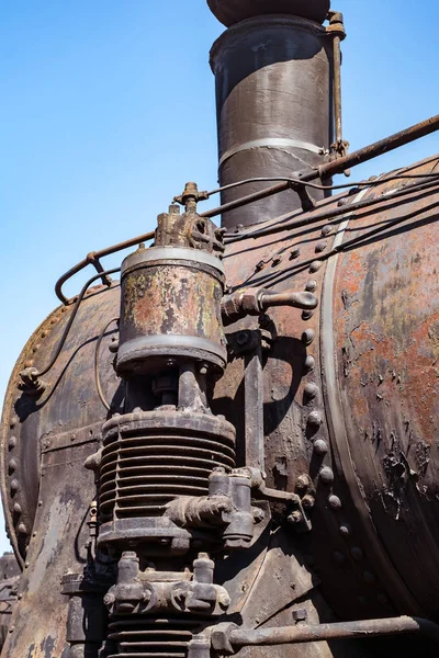 Vieja locomotora de vapor, vista cercana —  Fotos de Stock