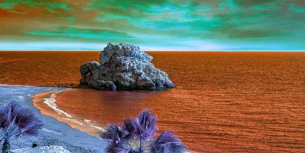 佩内·德尔·奎尔沃太阳海岸， 马拉加， 西班牙， 红外线过滤器 — 图库照片