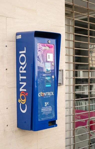 Control de preservativos españoles automat — Foto de Stock