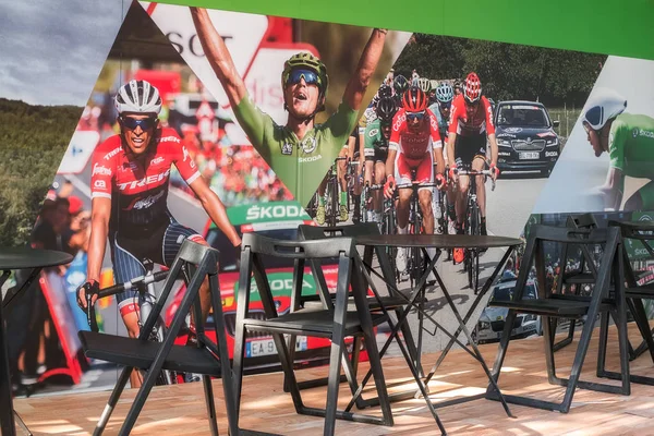 Karavanen av La Vuelta 2018, område Skoda — Stockfoto