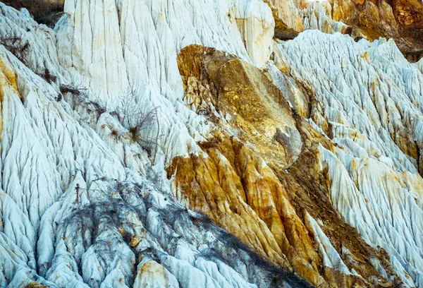 A fragment of a quarry of kaolin mining with beautiful slopes, V — Stock Photo, Image
