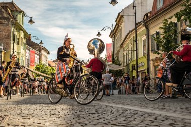 Hollanda'dan Crescendo Opende Bisiklet Bandı
